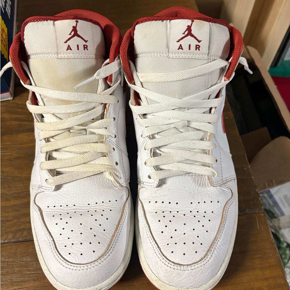 Jordan Red and White High-Top Interior Detail